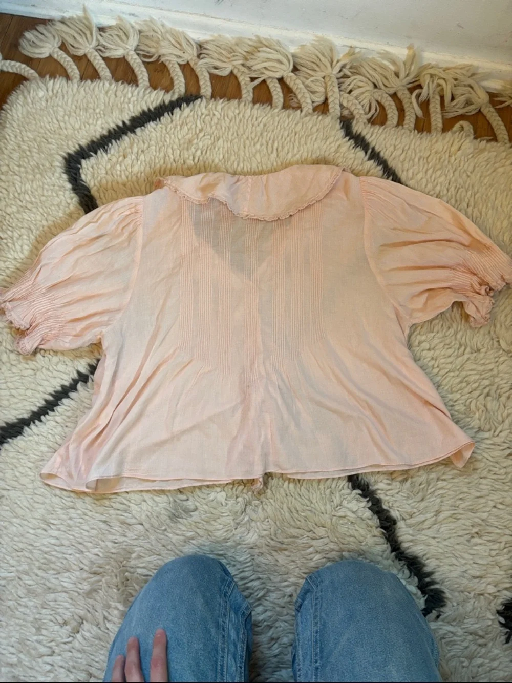 Doen Pale Pink Ruffled V-Neck Blouse - Picture 12 of 16